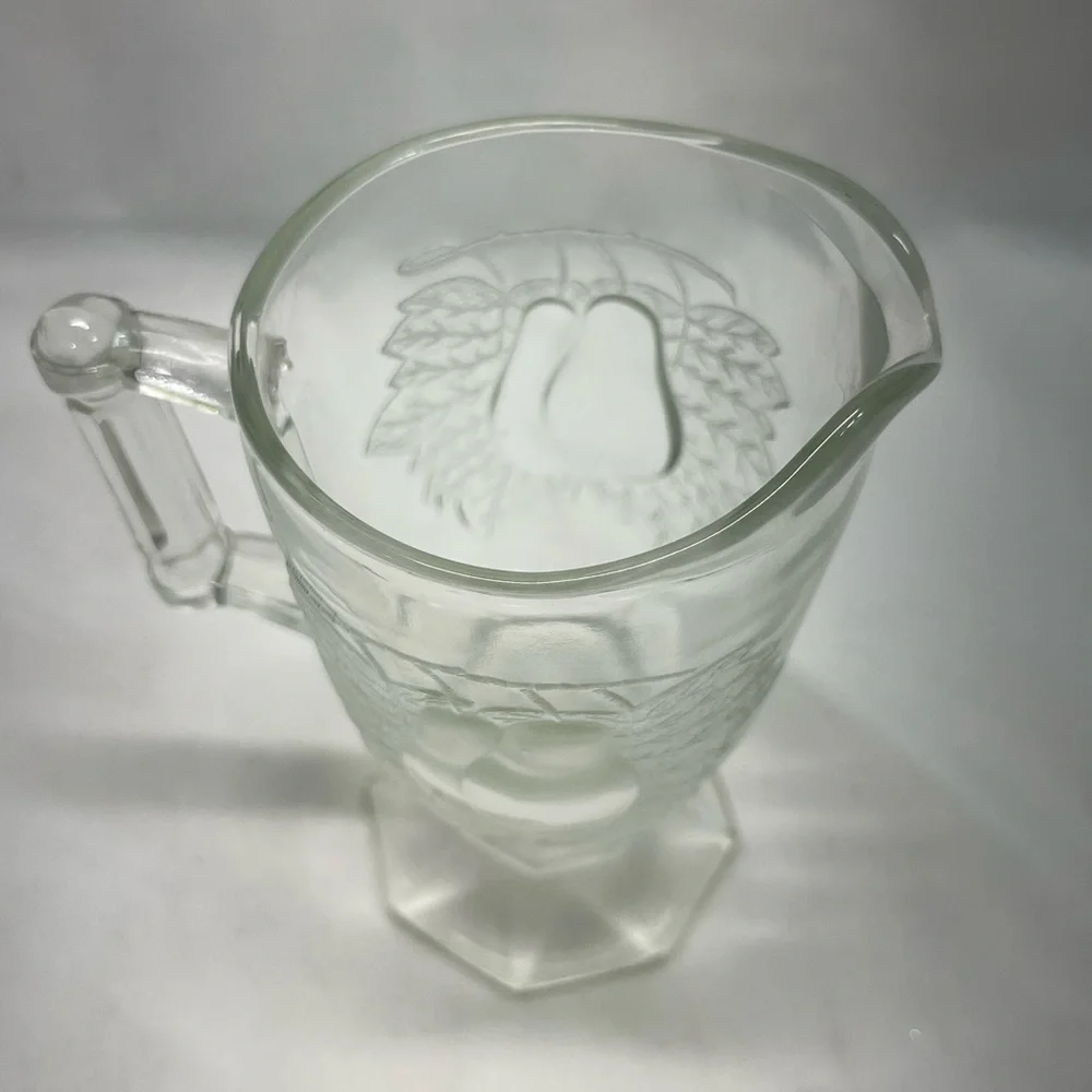 VINTAGE JEANNETTE GLASS CO BALTIMORE‎ PEAR PATTERN CREAMER PITCHER 1950-1972 5”H